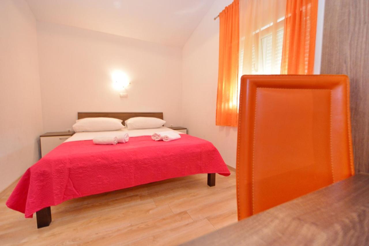 Apartments Antonija Stari Grad Kültér fotó