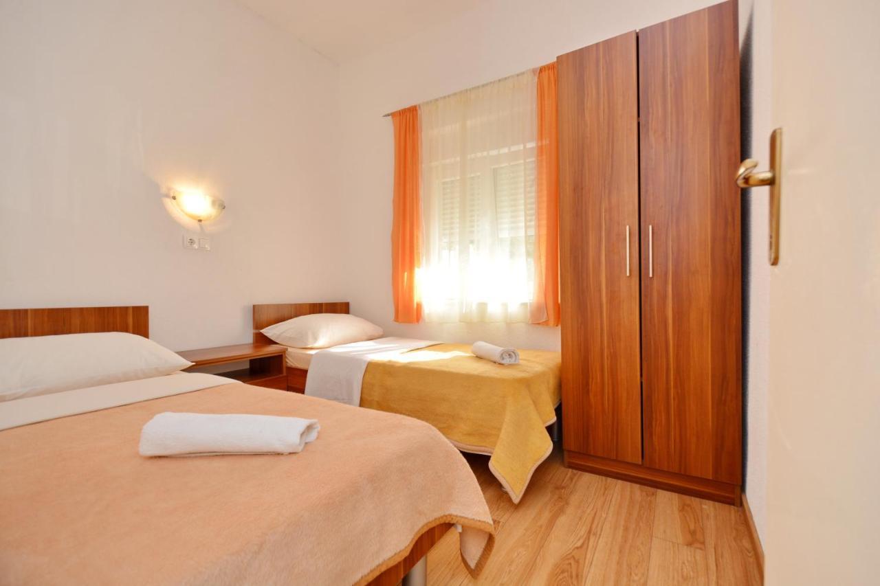 Apartments Antonija Stari Grad Kültér fotó
