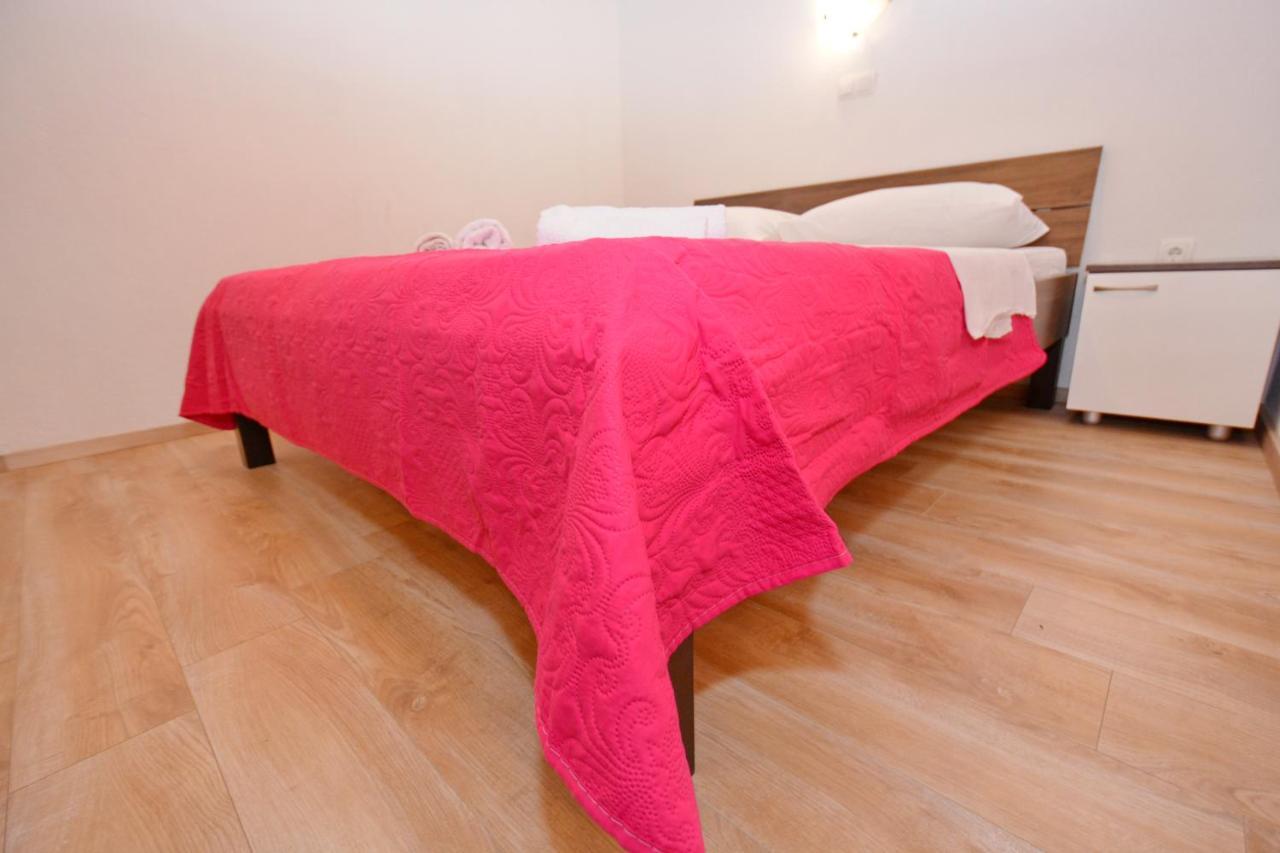 Apartments Antonija Stari Grad Kültér fotó