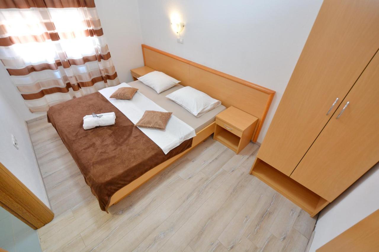 Apartments Antonija Stari Grad Kültér fotó