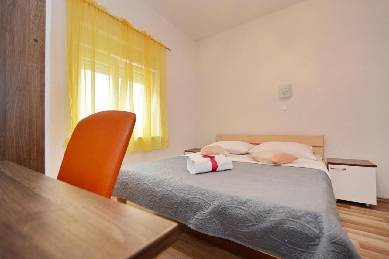 Apartments Antonija Stari Grad Kültér fotó