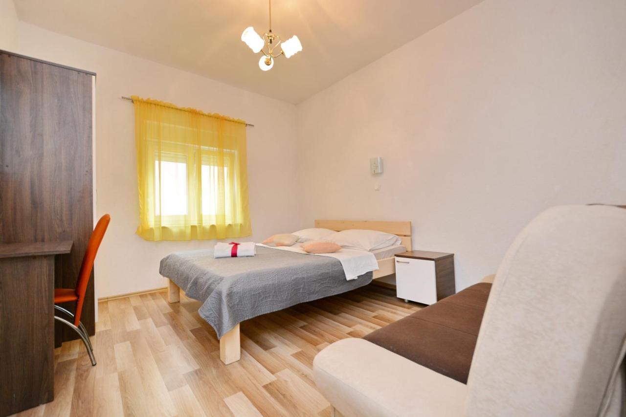Apartments Antonija Stari Grad Kültér fotó