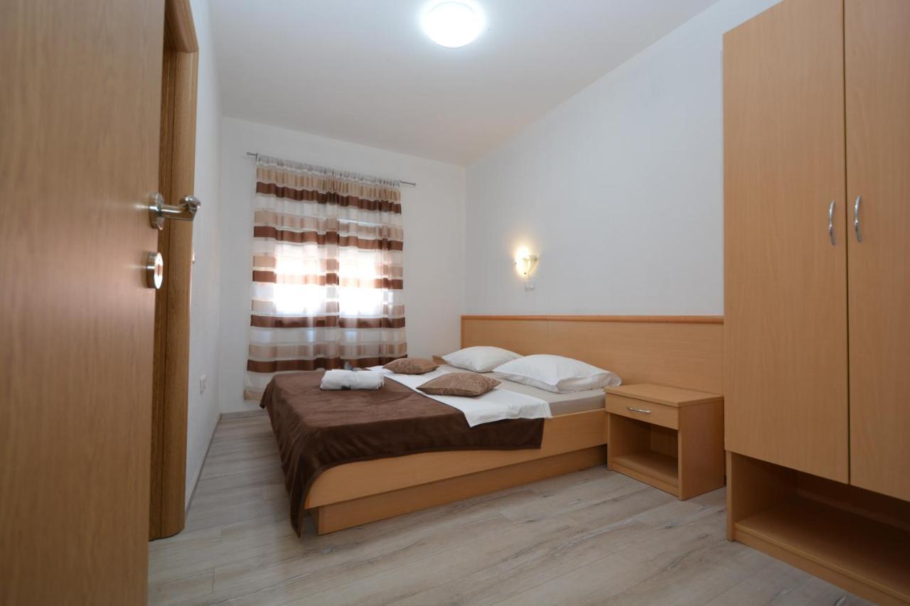 Apartments Antonija Stari Grad Kültér fotó