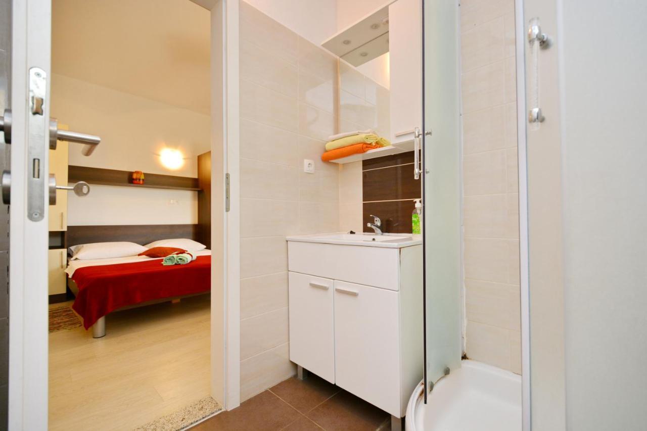 Apartments Antonija Stari Grad Kültér fotó